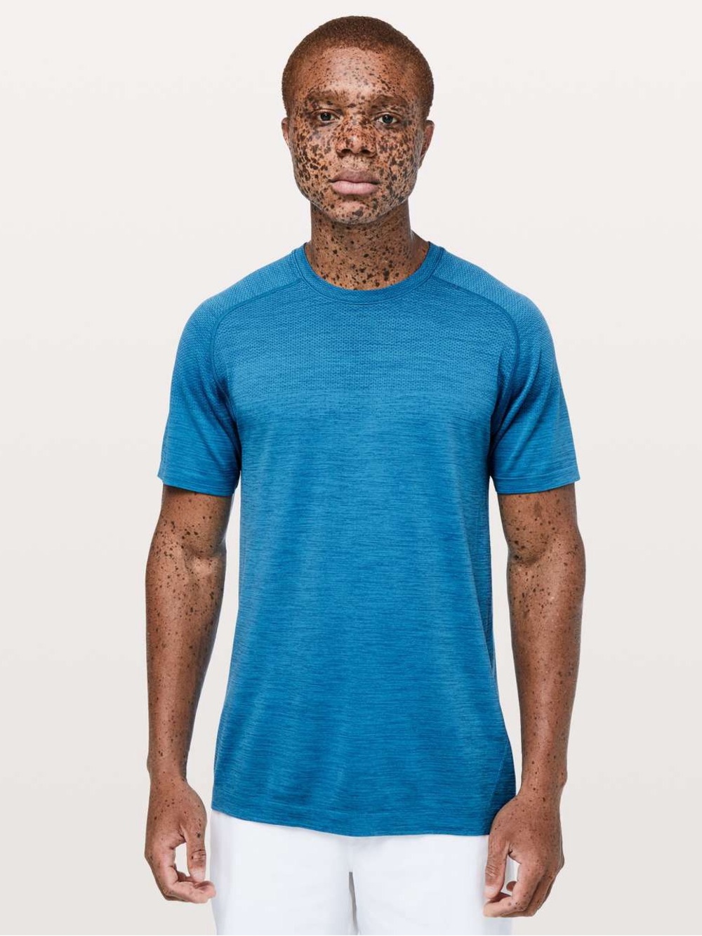 Lululemon Metal Vent Tech Short Sleeve Shirt in Dark Royal/Baltic Blue Size XXL
